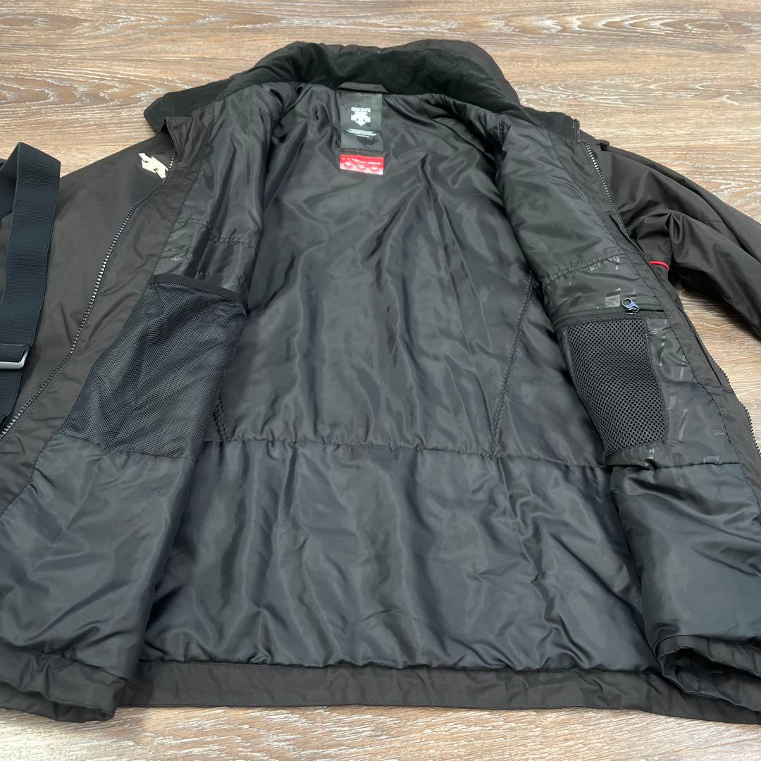 DESCENTE デサント セットアップ　上下　スキーウェ男性　メンズ　xo