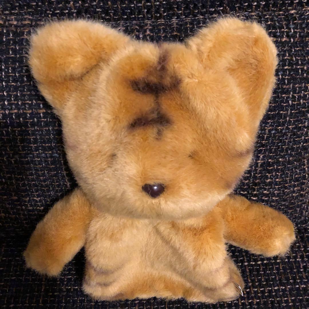 サンリオ　Sanrio トラ　猫　ネコ　パペット　ぬいぐるみ