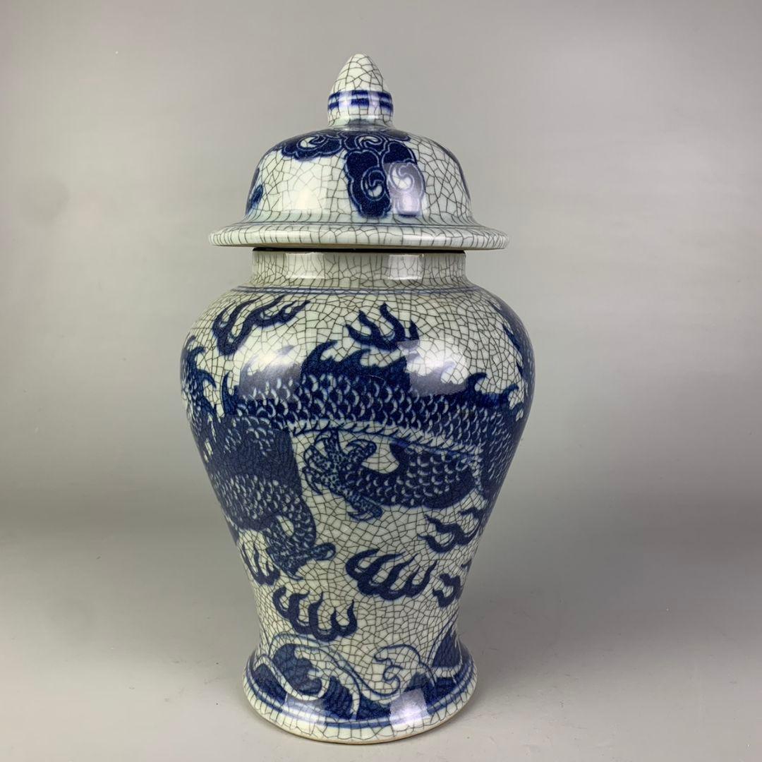 青花龍紋喜珠図将軍缶 風水 置物 景徳鎮 陶磁器 装飾品現代工芸品 美術品 置物