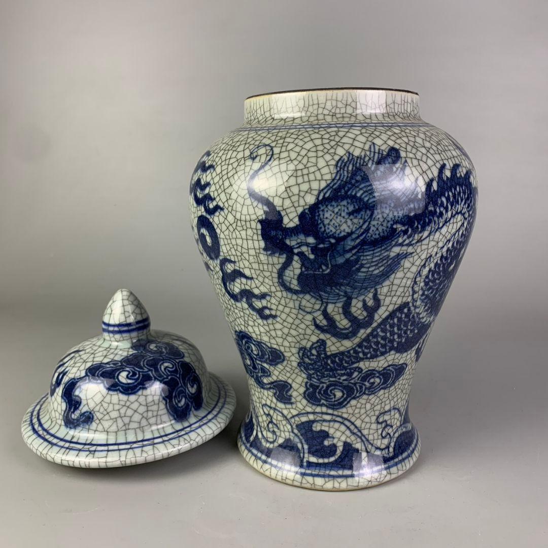 青花龍紋喜珠図将軍缶 風水 置物 景徳鎮 陶磁器 装飾品現代工芸品 美術品 置物