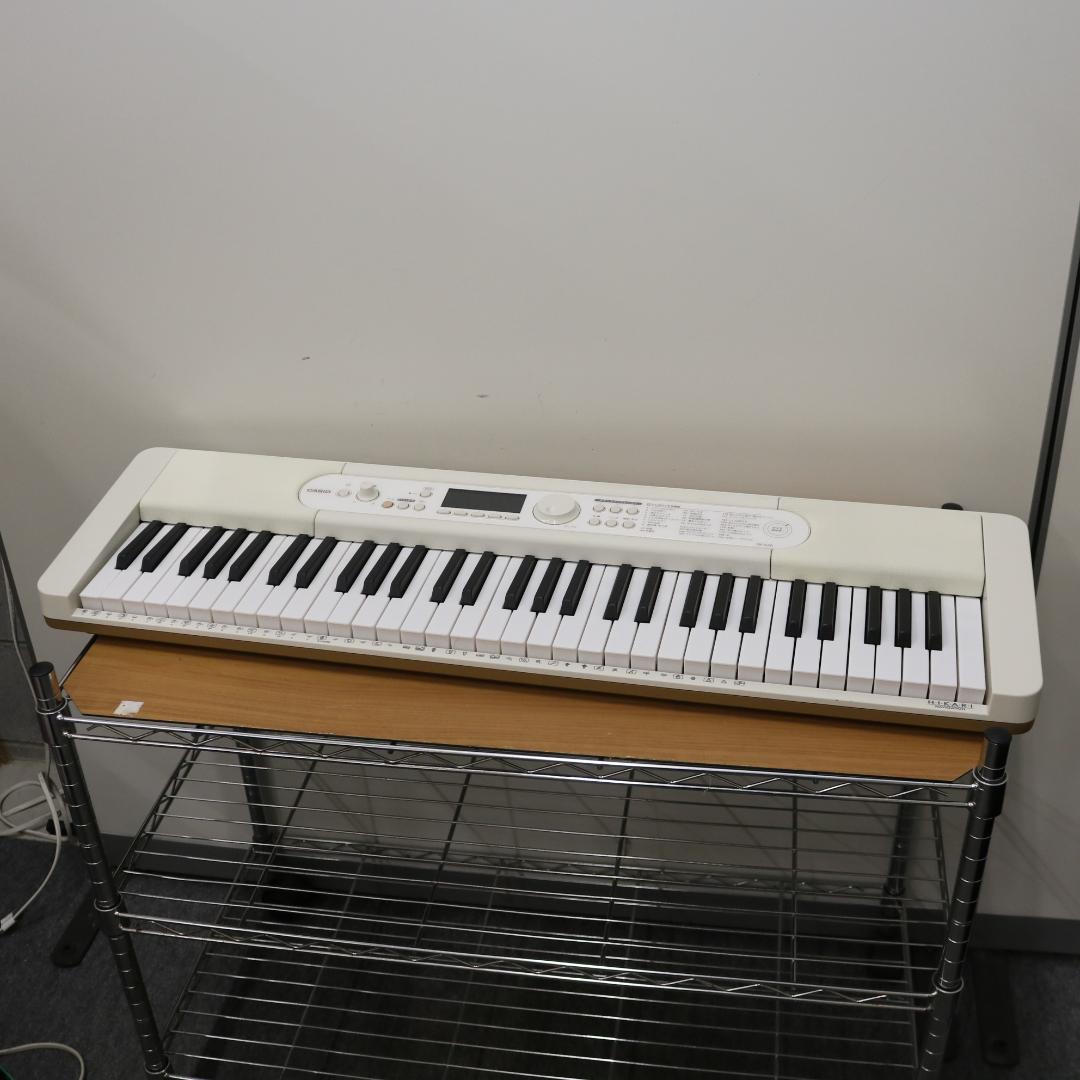 美品 CASIO 電子ピアノ 光ナビゲーション LK-526 2022年製
