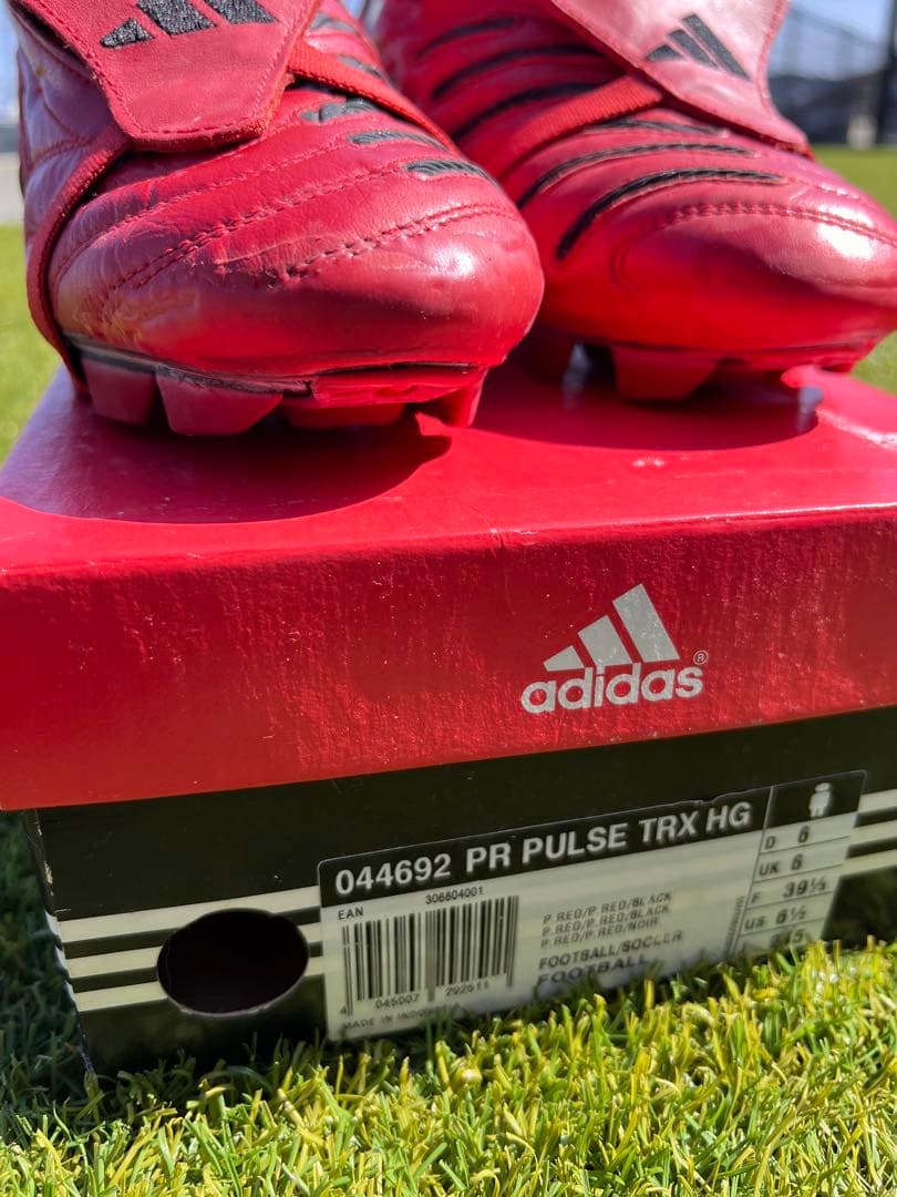 T*o様 アディダスプレデターパルス　HG