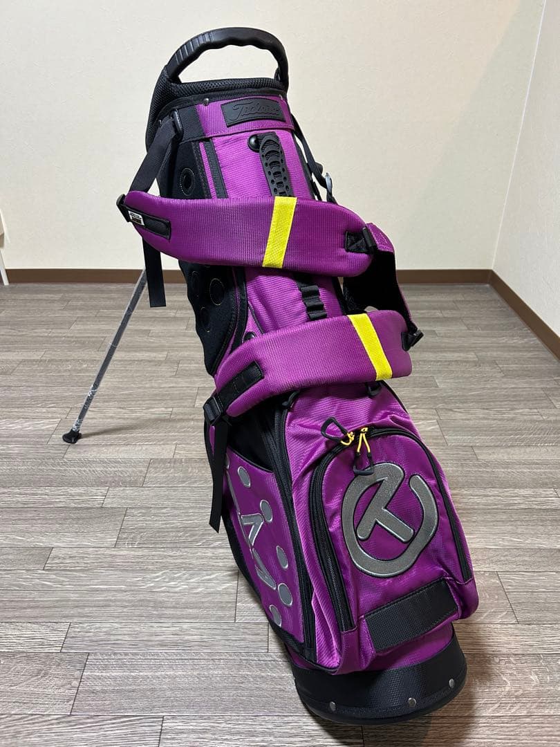 目立つ！美しいパープルカラーがゴルフ場で映えます！スタンド式キャディバック