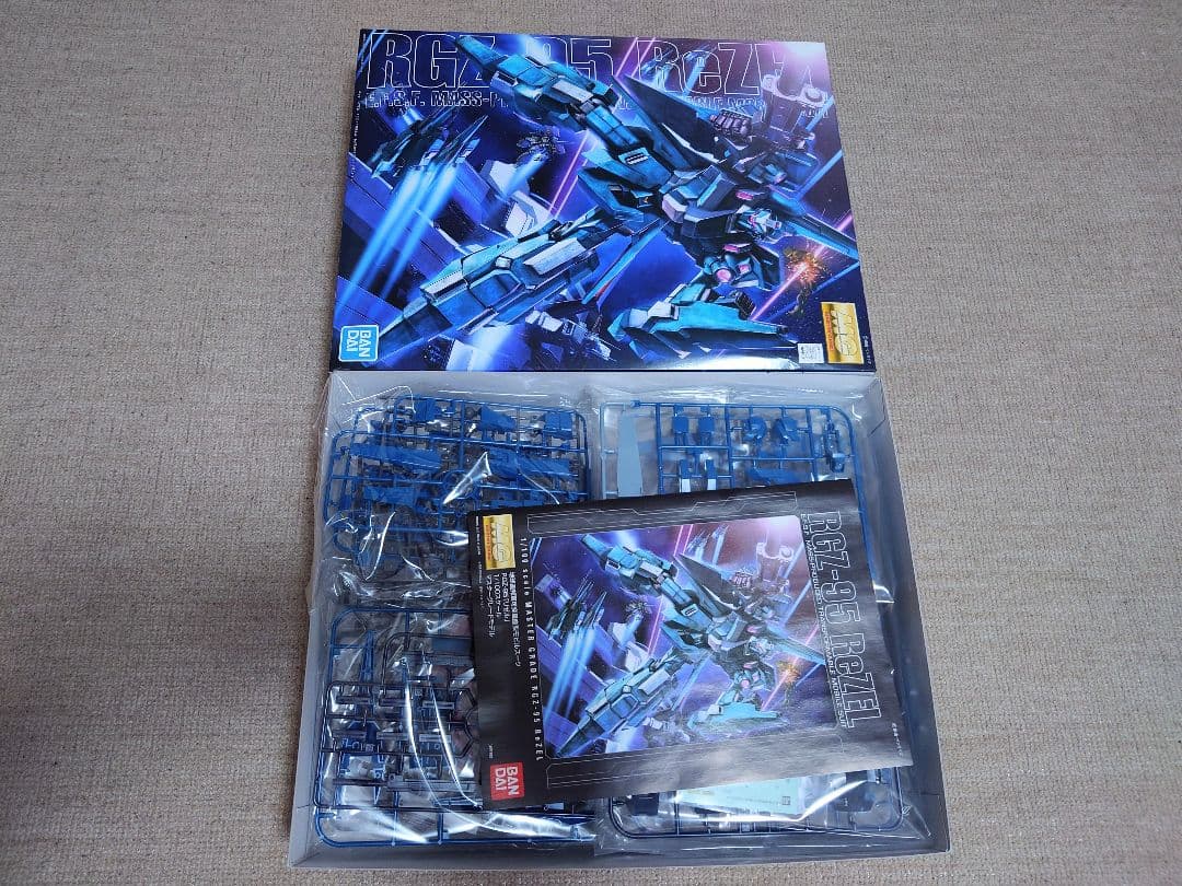 ☆全国送料無料☆新品未組立プラモデルガンプラバンダイMGリゼル㊺