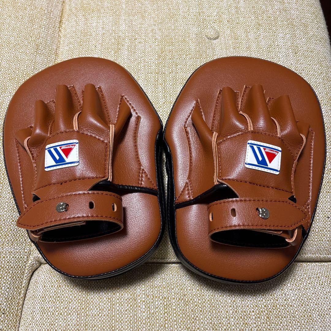Winning ブラウン パンチングミット