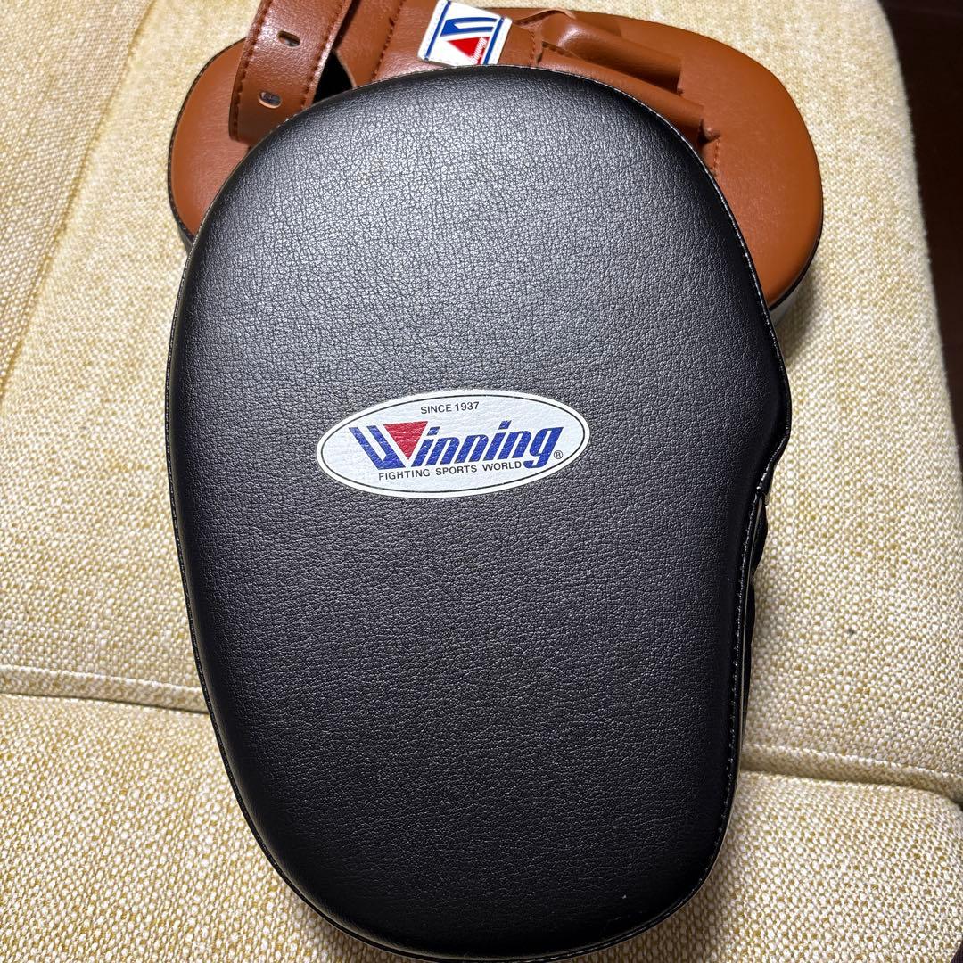 Winning ブラウン パンチングミット