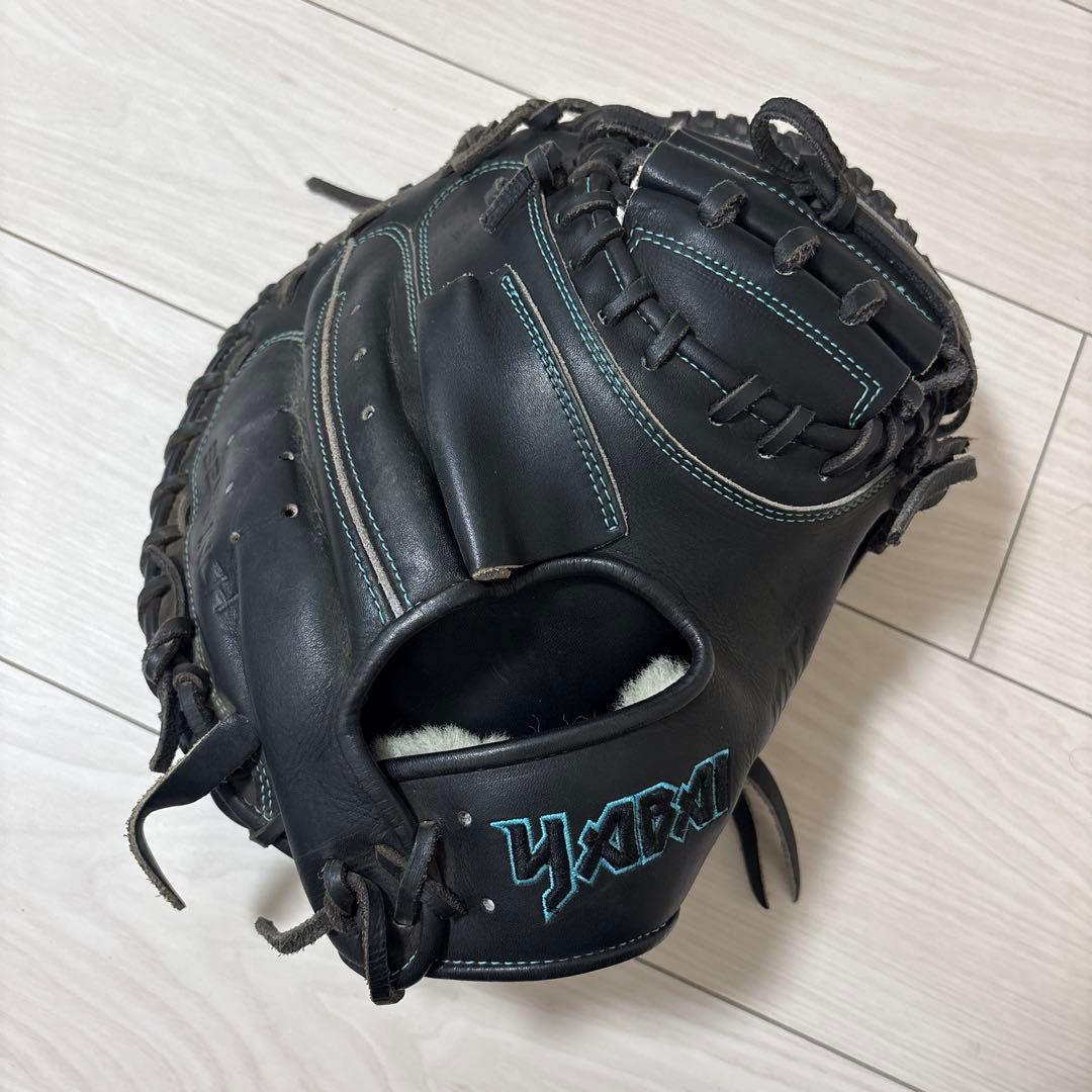 ヤバイ ブラック 軟式グローブ