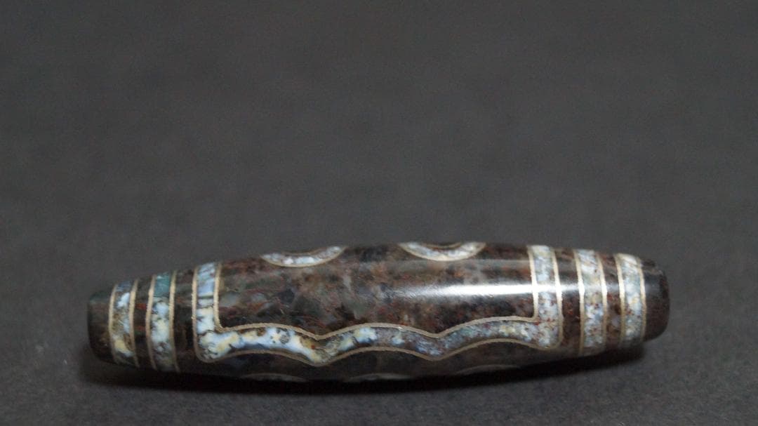 オールドチベットメノウ瑪瑙銀線象嵌『五眼天珠』根付緒締玉アゲート提げ物ビーズ