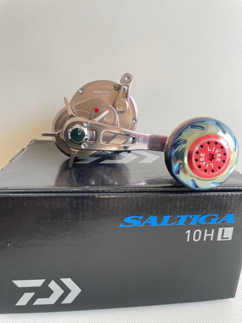再度値下げ！！　ダイワ　15 ソルティガ10HL リブレハンドル.箱ありおまけ付