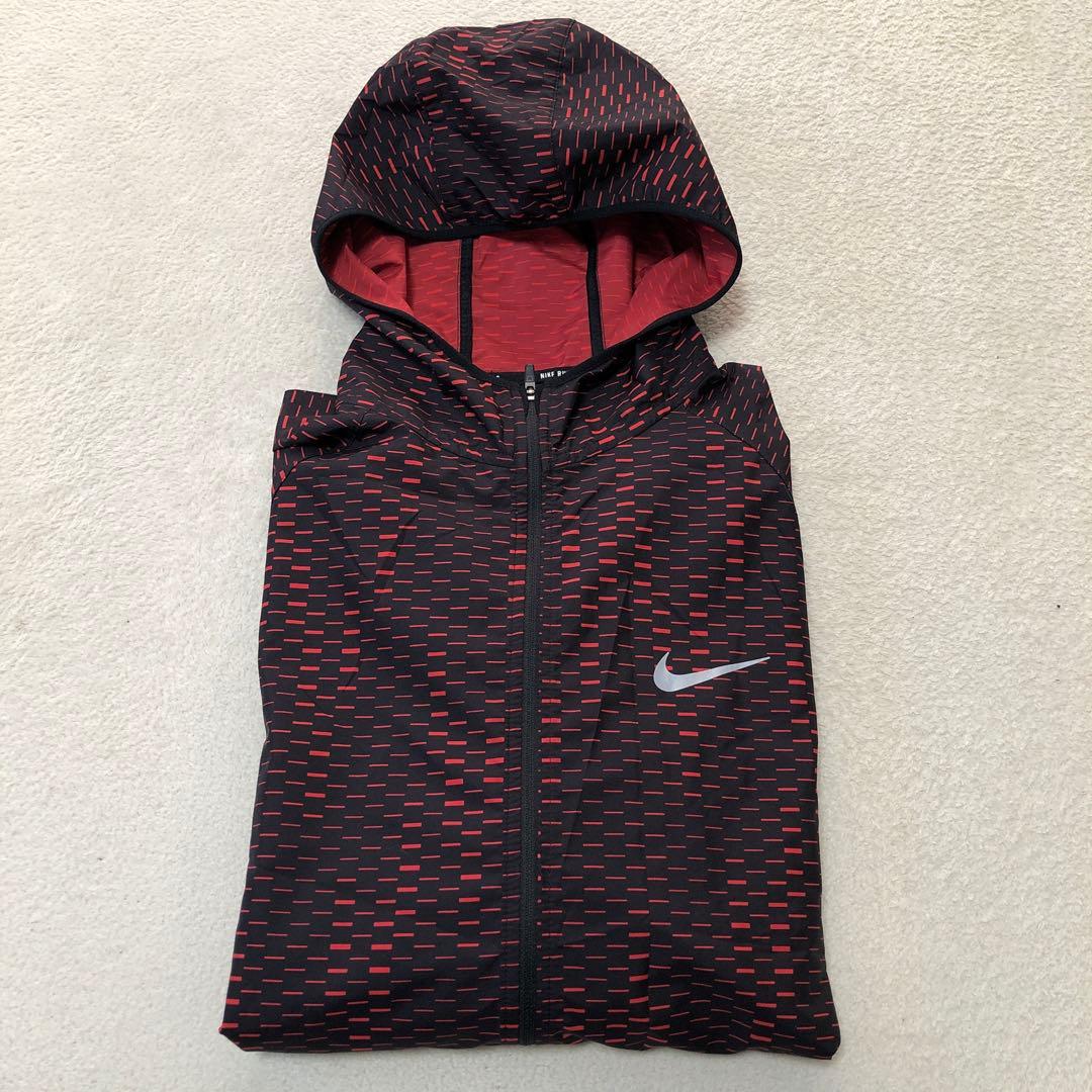 美品　NIKE レーサーフューズジャケット　ウインドブレーカー　レッド　XL