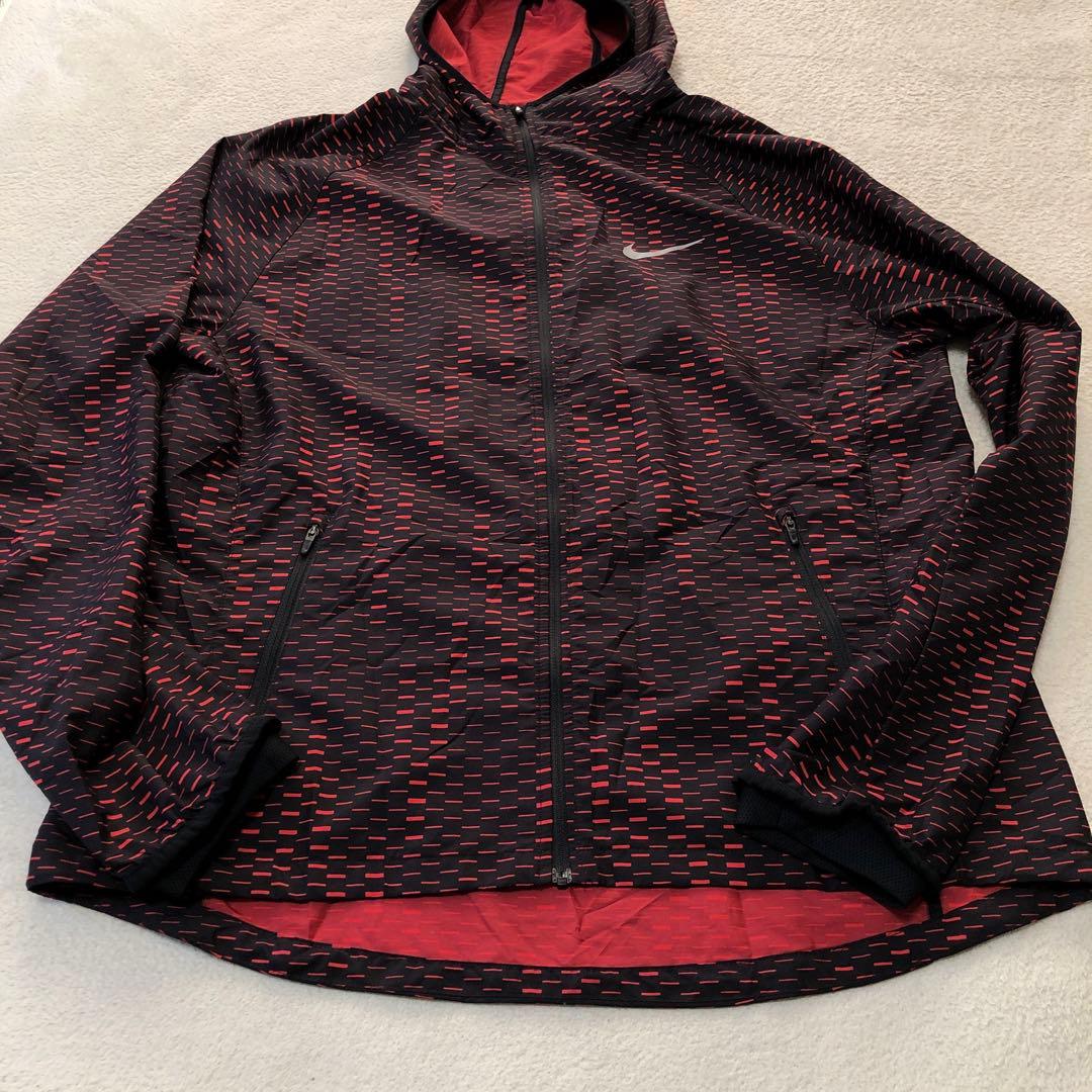美品　NIKE レーサーフューズジャケット　ウインドブレーカー　レッド　XL