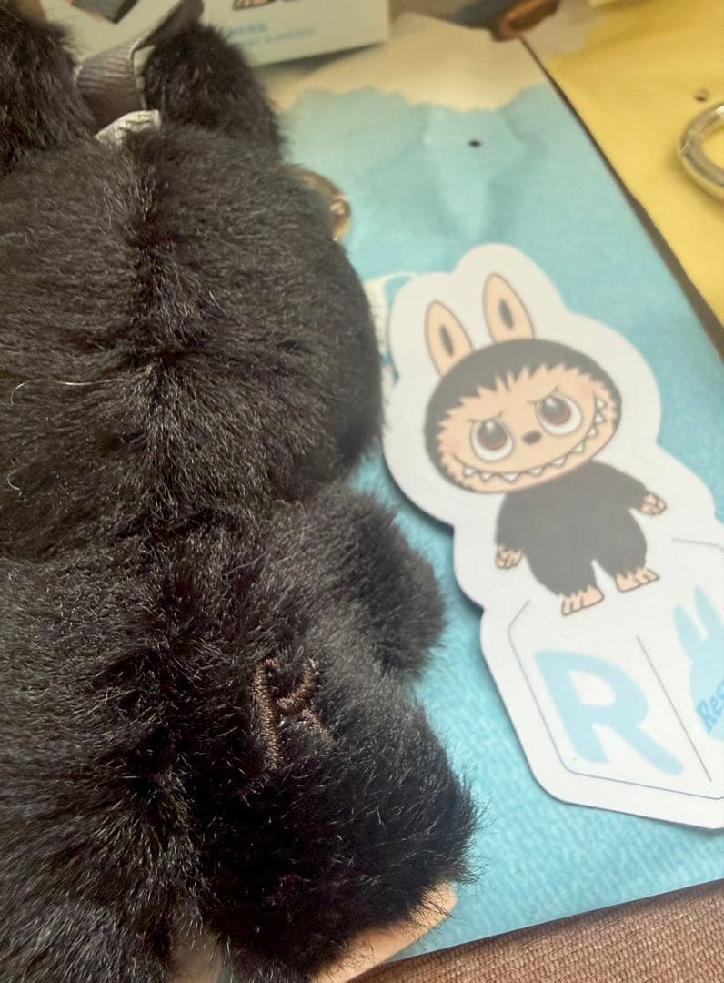 ラブブ PIN FOR LOVE イニシャル 【M】【R】【H】