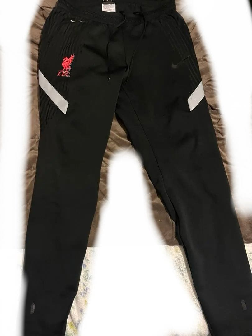 激レア 支給 日本未発売モデル リバプール ヴェイパーニット 練習着 サッカー