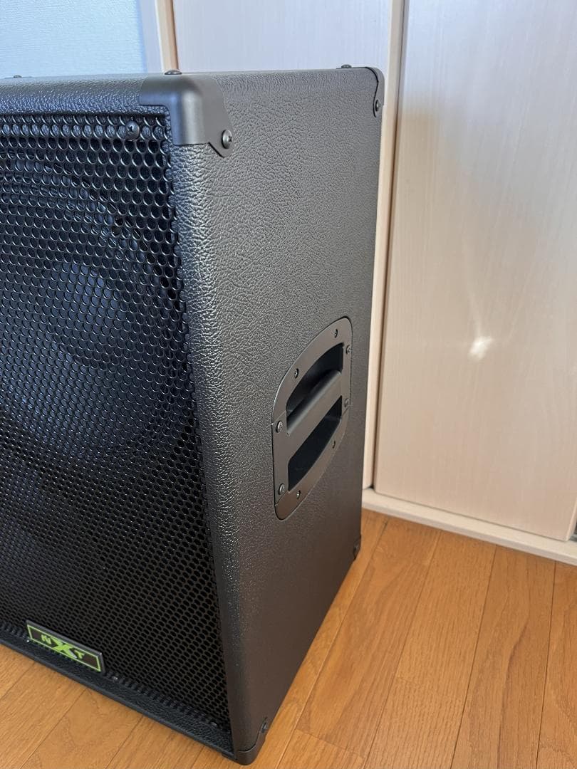 ベース Bergantino NXT 210