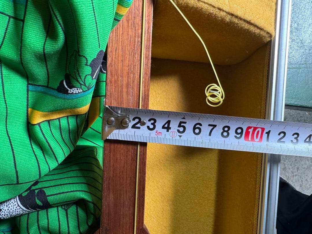 8-津軽三味線?　高級糸巻き 紅木？ハードケース&付属