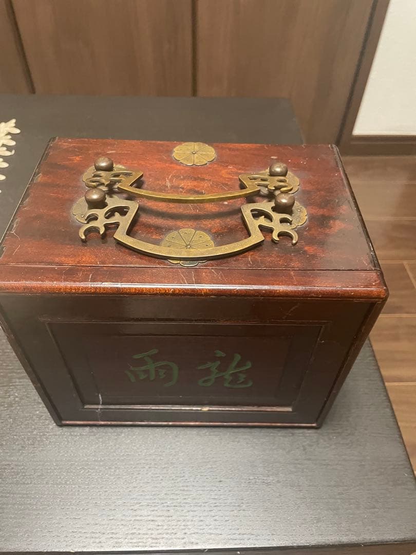 超レア超レトロ木製麻雀箱 伝統時代モノ&麻雀牌 ※骨牌背竹牌　※骨董品