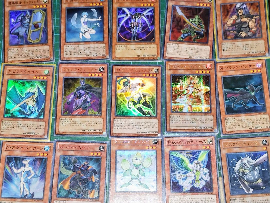 遊戯王カード　米版含むレアカードのみ　４１３枚まとめ売り