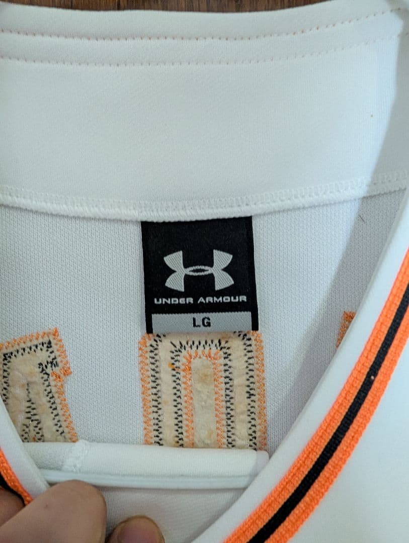 長野久義　アンダーアーマー　ユニフォーム