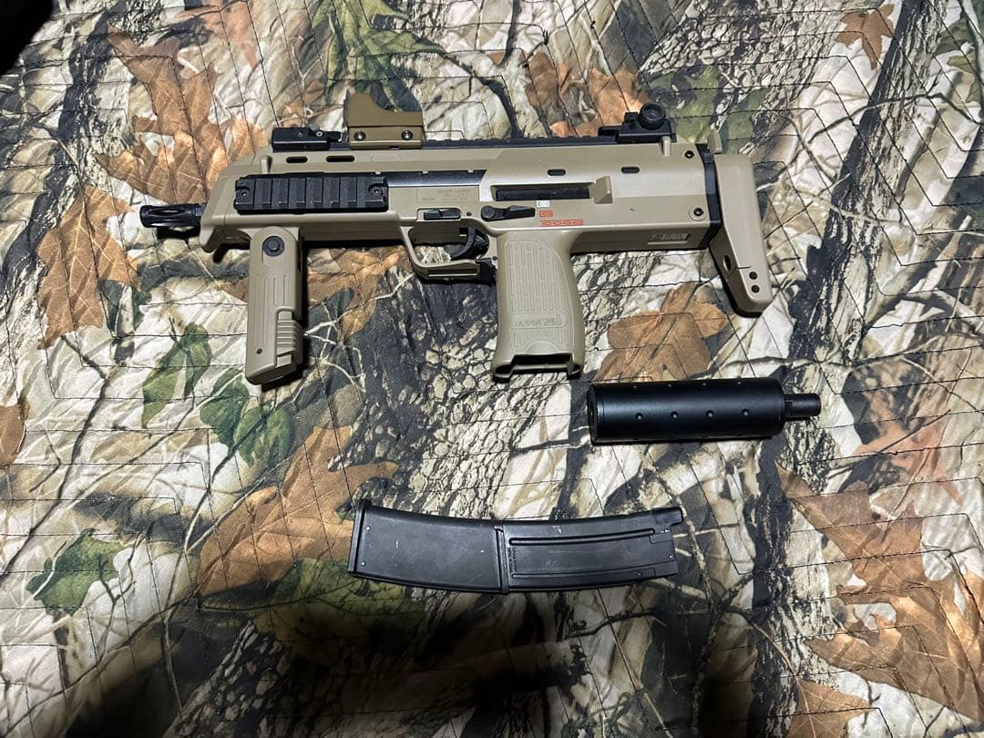 東京マルイ mp7 ガスガン タンカラー サプレッサー付き 箱無し