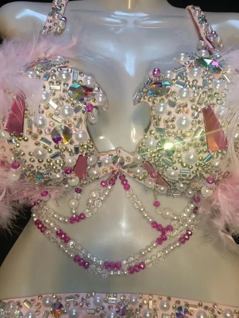 【新品Sale】デザイナーズベリーダンス セットアップ ピンク ビーズ装飾