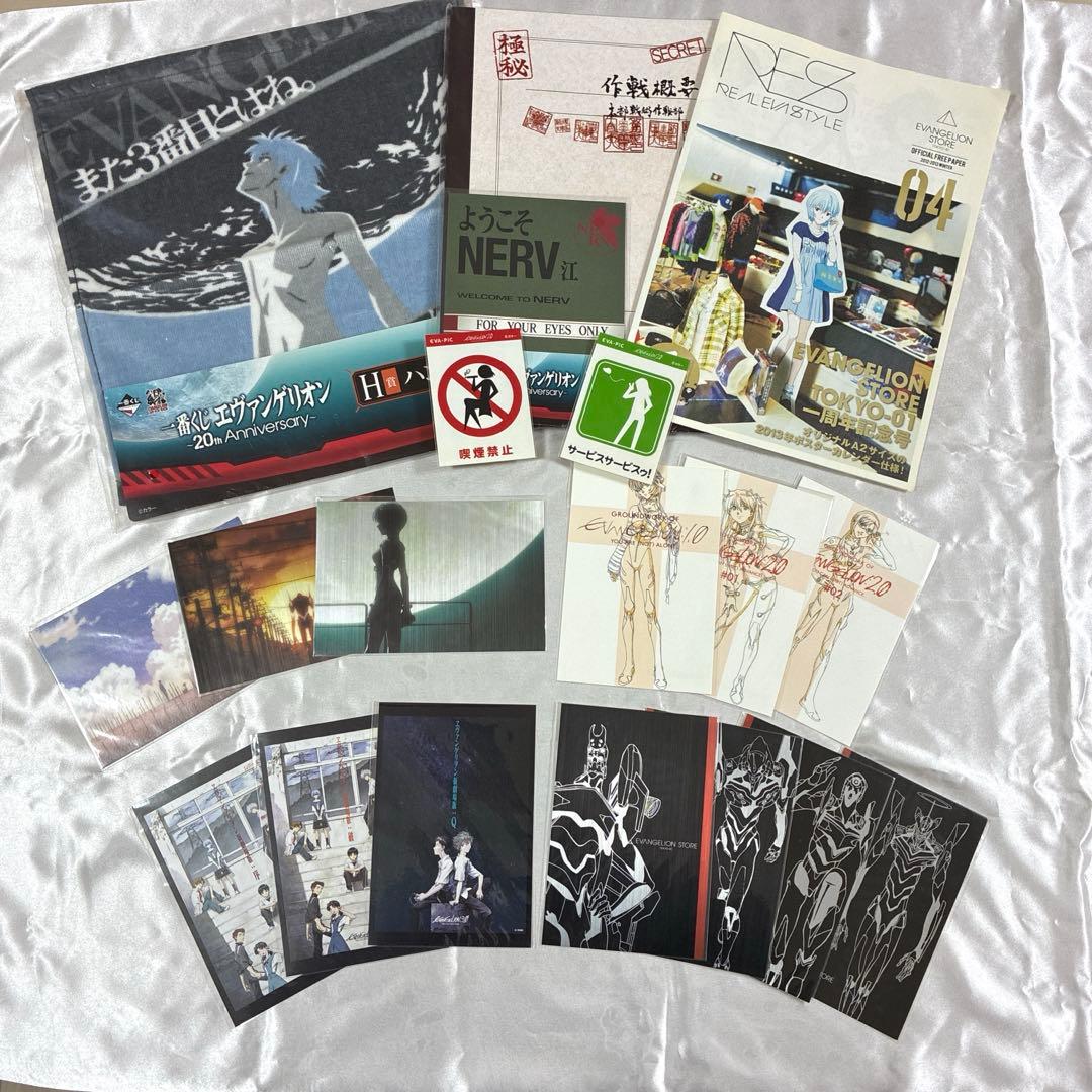 エヴァンゲリオン　ポストカード、ステッカー他　計18点
