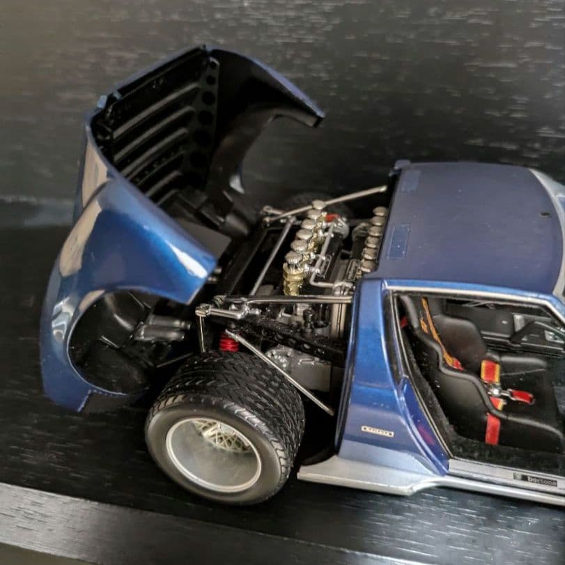 ランボルギーニ　イオタ　SVR 1/18 京商 ミウラ