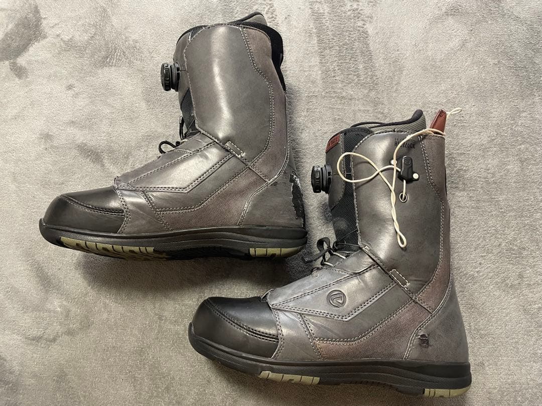 ★ FLOW TRACER スノーボードブーツ BOA ヒールロック 28cm