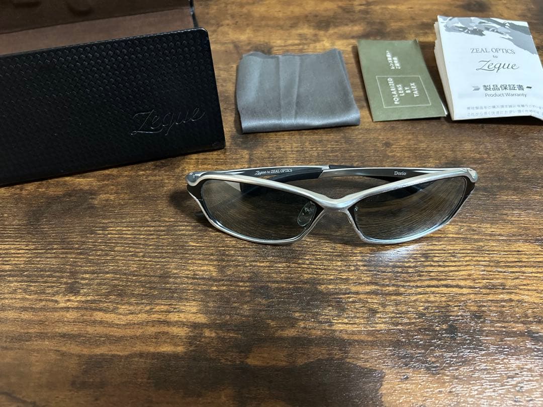 Zeque ZEAL optics 偏光サングラス