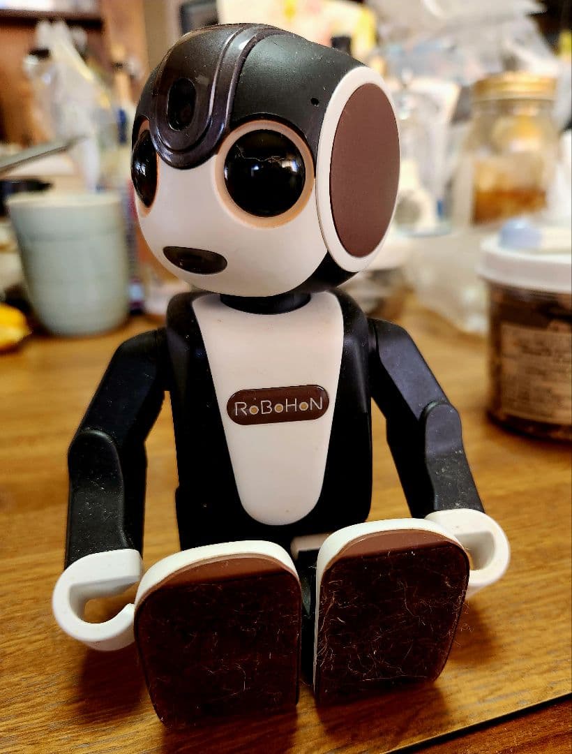 RoBoHoN 可動式ロボット タブレット付き