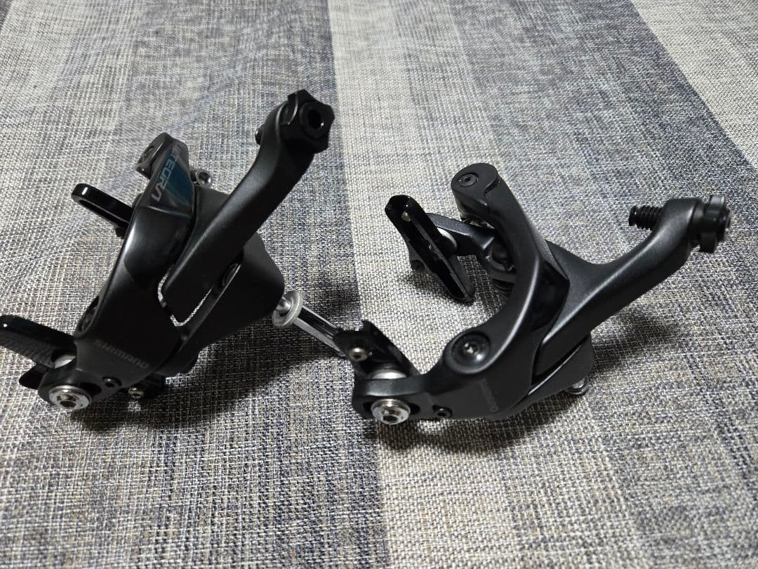 Shimano ULTEGRA キャリパーブレーキ　8100
