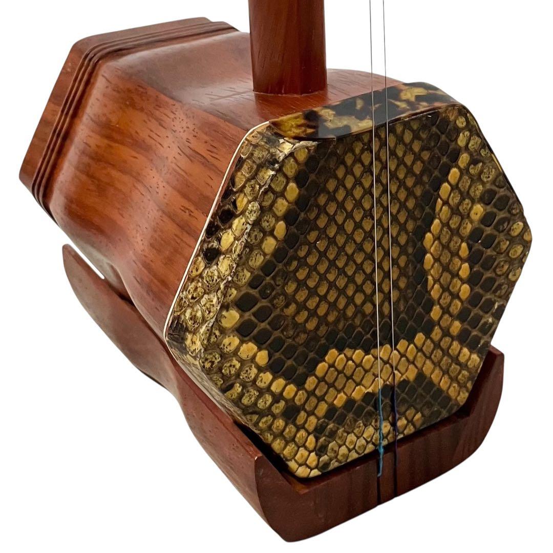 【未使用】蘇州二胡 紅木 胡弓 ヘビ皮 弦楽器 セミハードケース付き 二胡