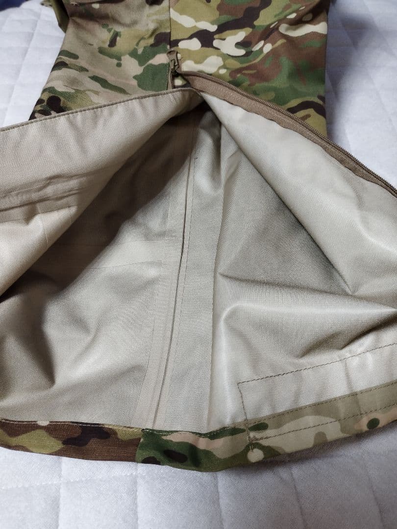 (4982)米軍放出ＡＰＥＣＳトラウザーマルチカム新品未使用　ゴアテックス