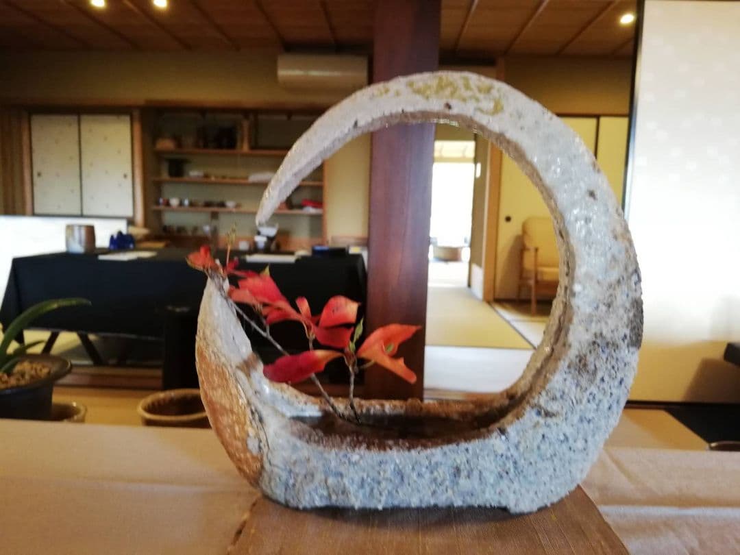 陶器製花器 円形 モダンデザイン