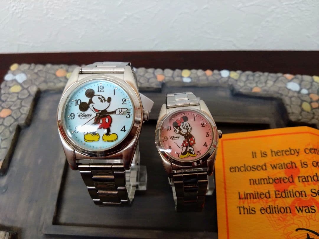 ★ディズニーストア限定400個★ミッキーの家オルゴールフィギュア付きペアウォッチ