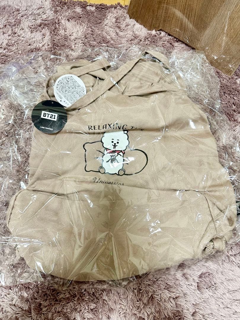 ＢＴＳ　グッズ　JINくん寄り