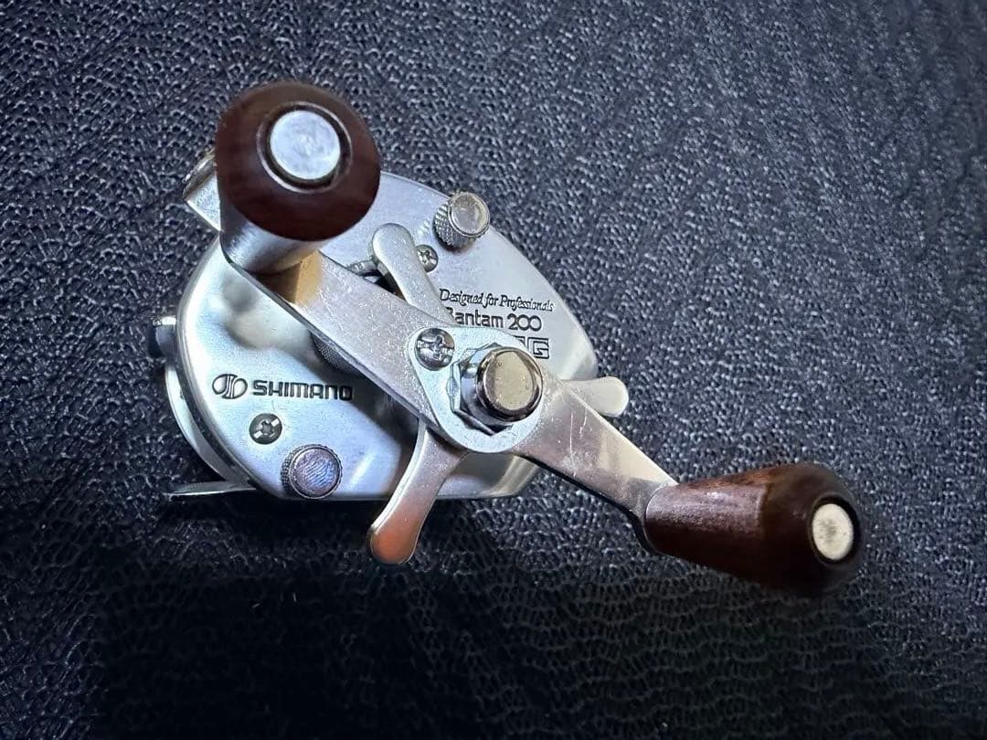 Bantam 200 ベイトリール