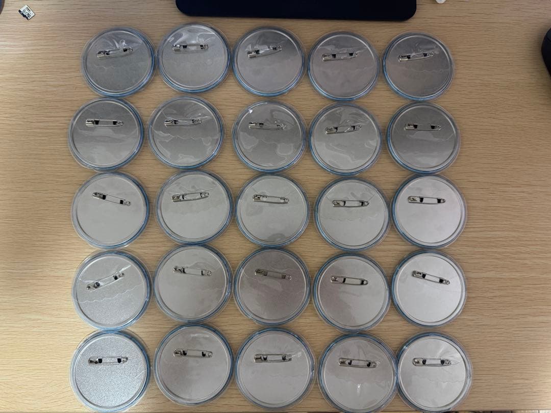 キミとアイドルプリキュア　ドリームステージ　キュアウインク　缶バッジ　等身