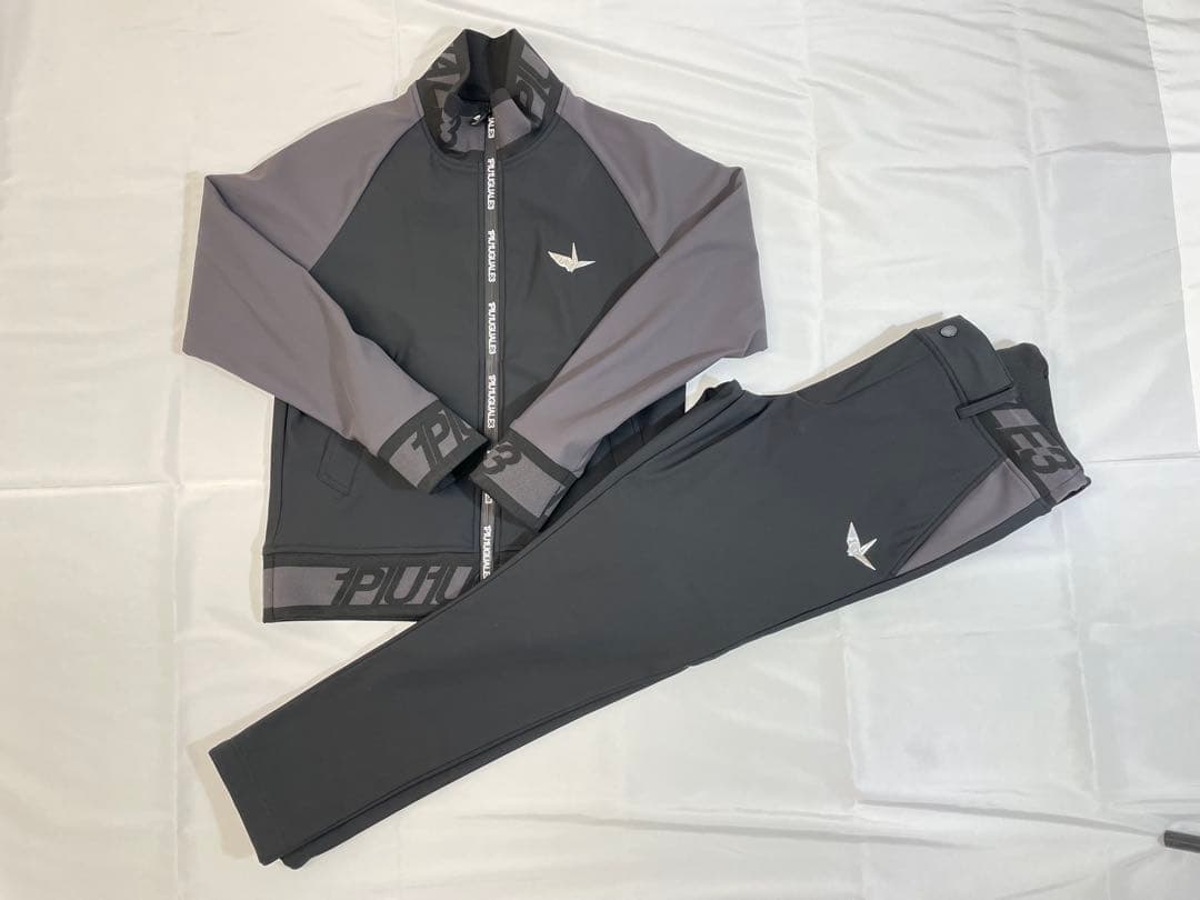 ウノピゥウノウグァーレトレ　TRACK JACKET セットアップ　Sサイズ