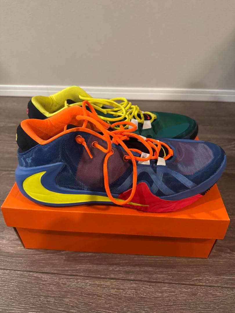 ナイキ　スニーカー　Nike Zoom Freak 1 \