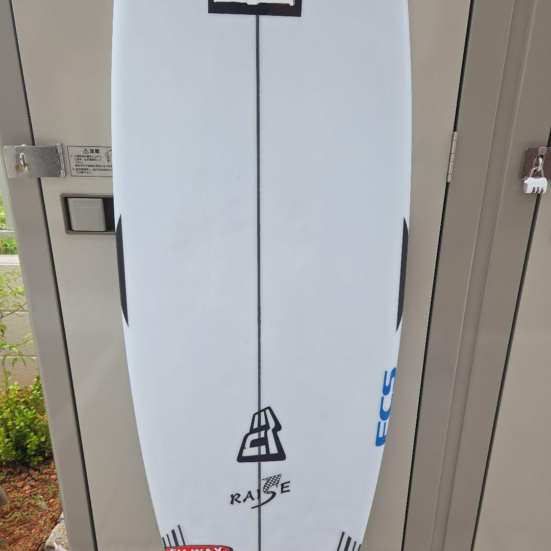 スーパーブランドサーフボードRAISE