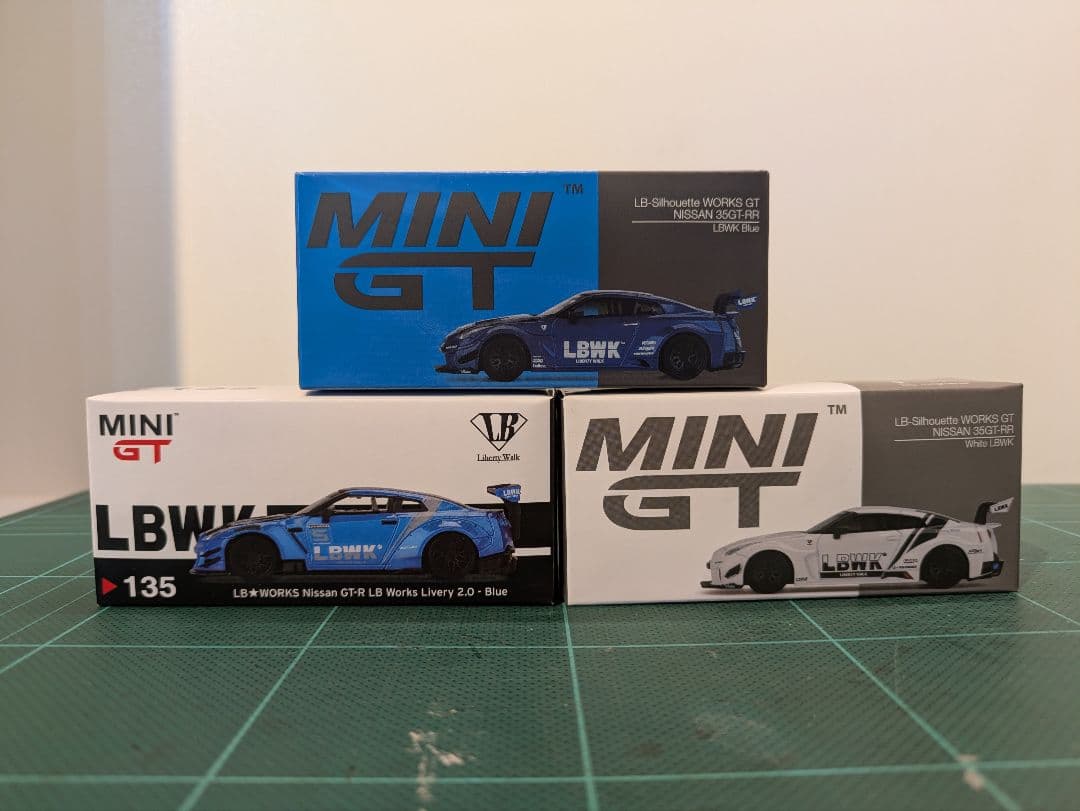 MINIGT 日産 GT-R 3台セット 299 209 135