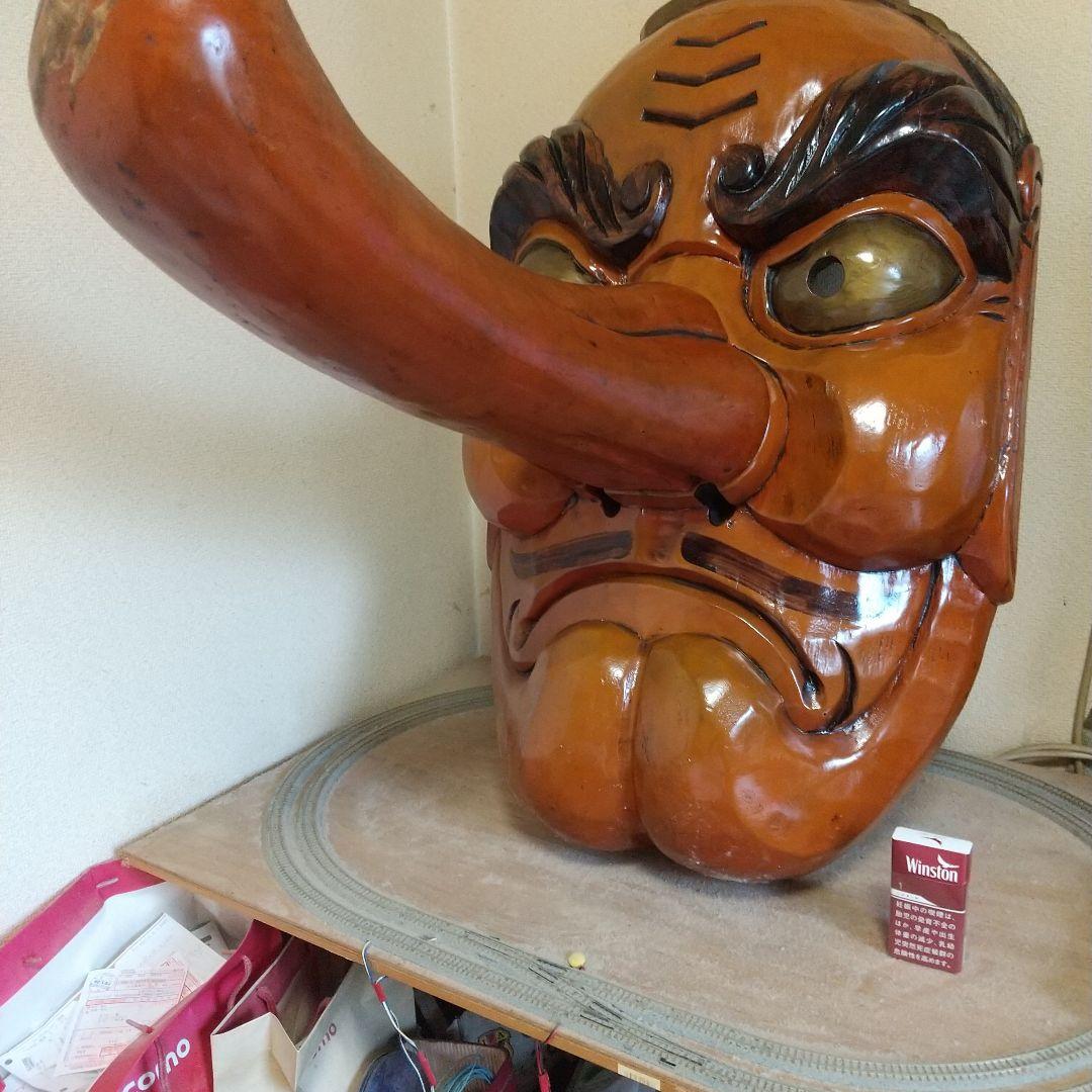 伝統的な日本の木製面