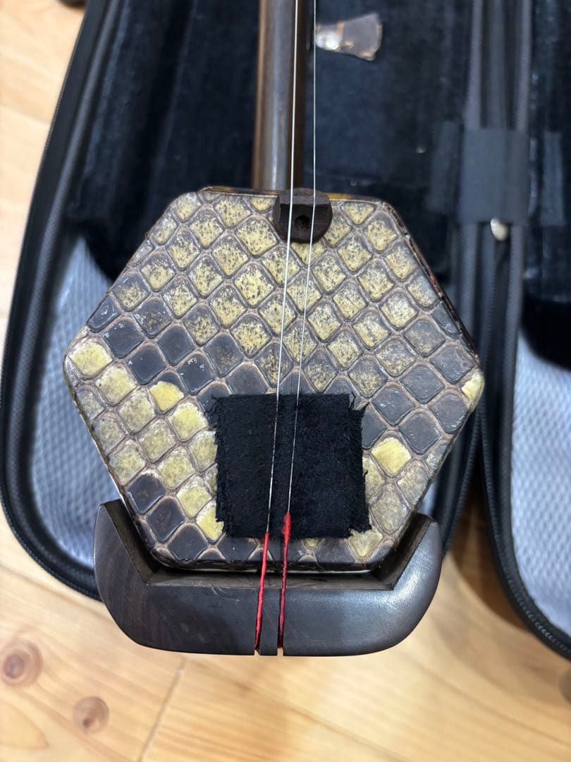 高級二胡 紅木精品　新品未使用　錦蛇皮のタグ付き