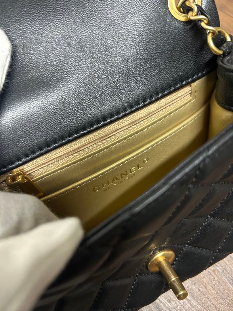 シャネルVIPレザー ショルダーバッグノベルティバック