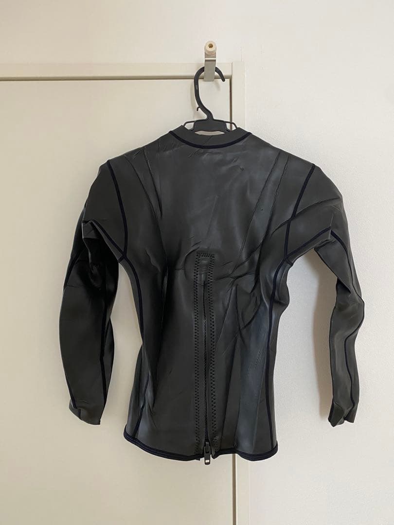 AIDENTIFY ブラック 長袖タッパー Mサイズ