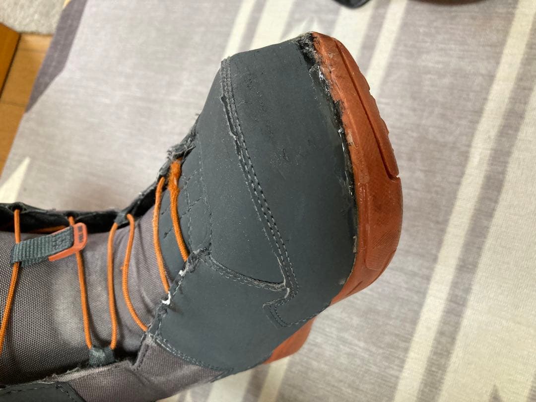 スノーボードブーツ　Deelux ID7.1 LARA