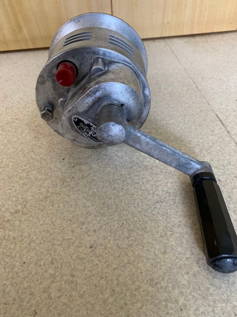 手動サイレン機　手回し式サイレン　レトロ品
