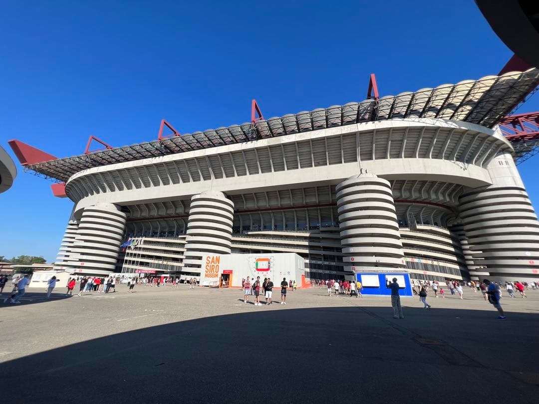 イブラヒモビッチ ACミラン 21/22 ホーム ユニフォーム イタリア現地購入