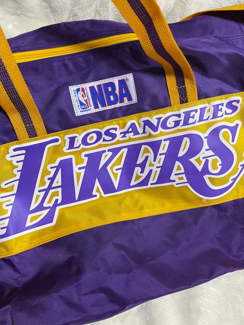 新品タグ付き！NBA ロサンゼルス レイカーズ ドラムバッグ ボストンバッグ