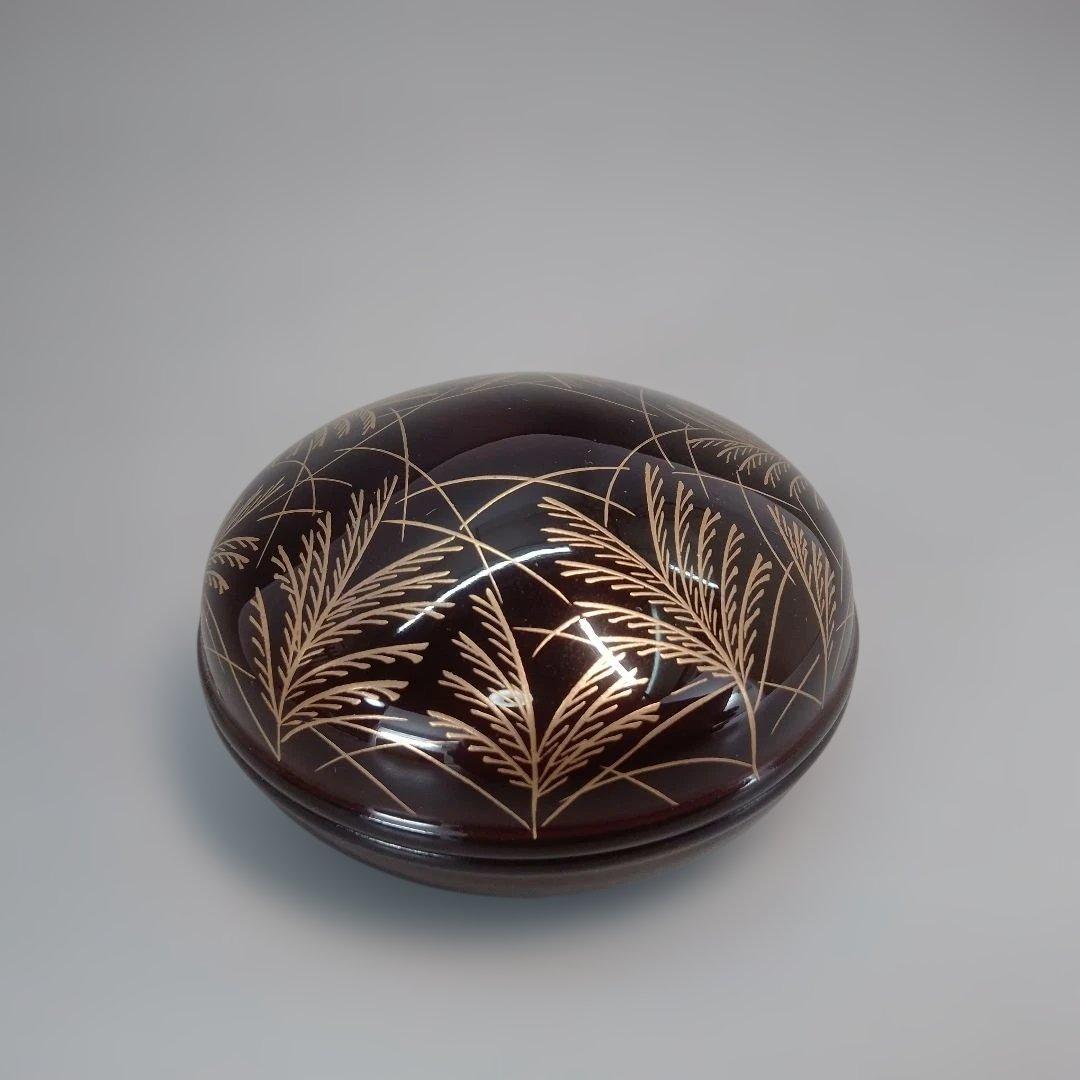 溜塗　武蔵野蒔絵　宝珠　香合